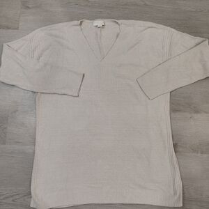 Barefoot Dreams Women's Beige V-Neck Sweater